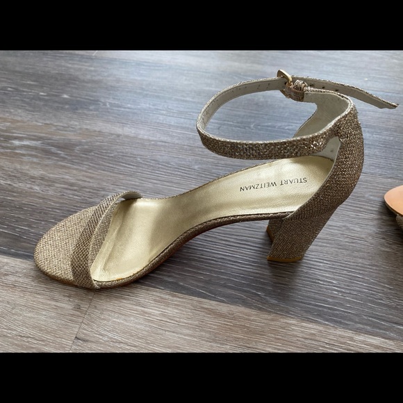 Stuart Weitzman Pump - never worn - Picture 5 of 11